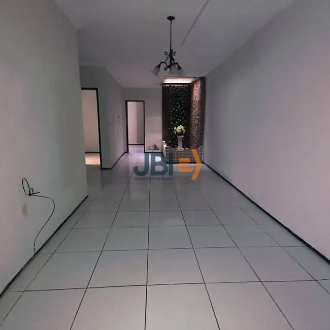 Casa com 3 quartos à venda, 330m2 em Padre Andrade, Fortaleza - CE - imagem 7 Foto 7 de Casa com 3 quartos à venda, 330m2 em Padre Andrade, Fortaleza - CE