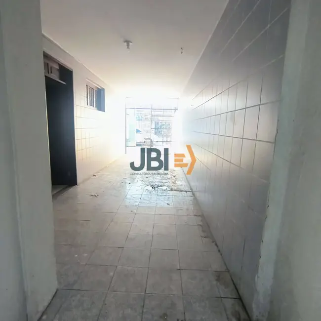 Casa com 3 quartos à venda, 330m2 em Padre Andrade, Fortaleza - CE - imagem 8 Foto 8 de Casa com 3 quartos à venda, 330m2 em Padre Andrade, Fortaleza - CE