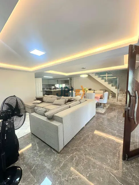 Casa com 5 quartos à venda, 700m2 em Alto do Garrote, Caucaia - CE - imagem 4 Foto 4 de Casa com 5 quartos à venda, 700m2 em Alto do Garrote, Caucaia - CE