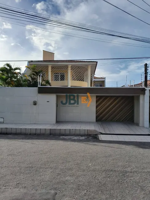 Foto 2 de Casa com 4 quartos à venda, 360m2 em Amadeu Furtado, Fortaleza - CE