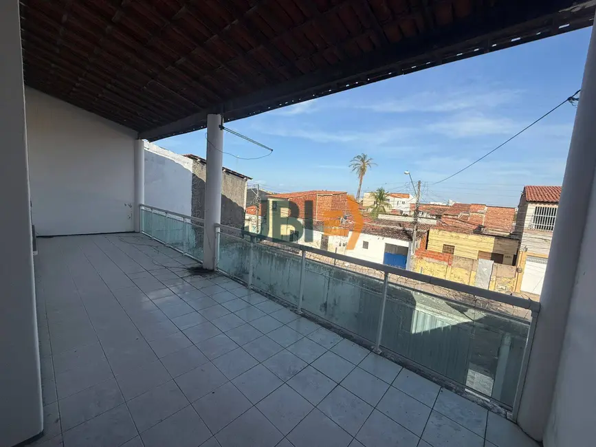 Foto 7 de Casa com 5 quartos à venda, 300m2 em Jardim Iracema, Fortaleza - CE