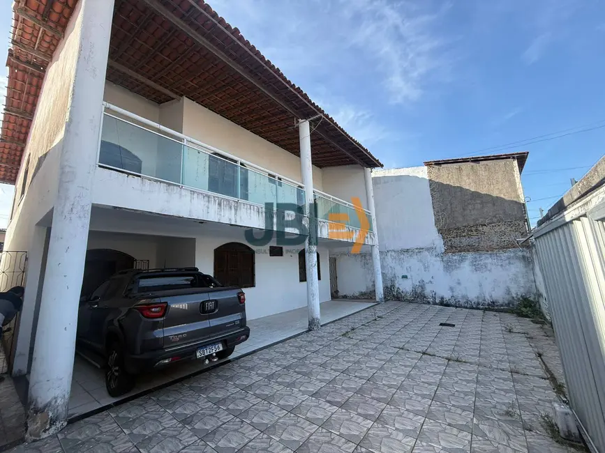 Foto 1 de Casa com 5 quartos à venda, 300m2 em Jardim Iracema, Fortaleza - CE