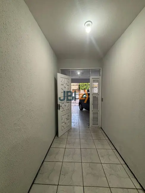 Foto 9 de Casa com 6 quartos à venda, 300m2 em Quintino Cunha, Fortaleza - CE