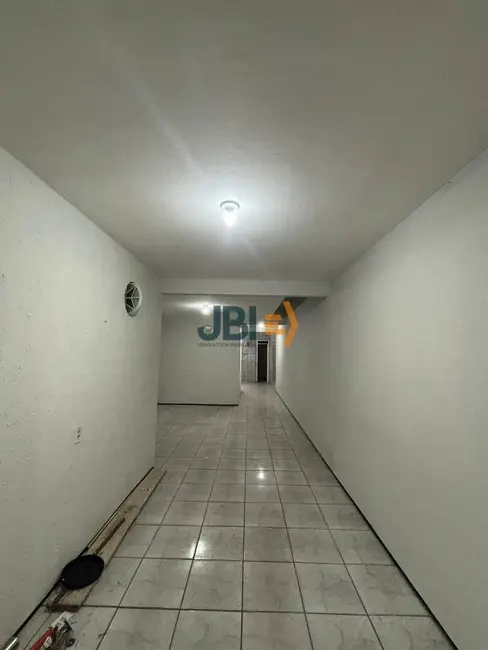 Foto 6 de Casa com 6 quartos à venda, 300m2 em Quintino Cunha, Fortaleza - CE