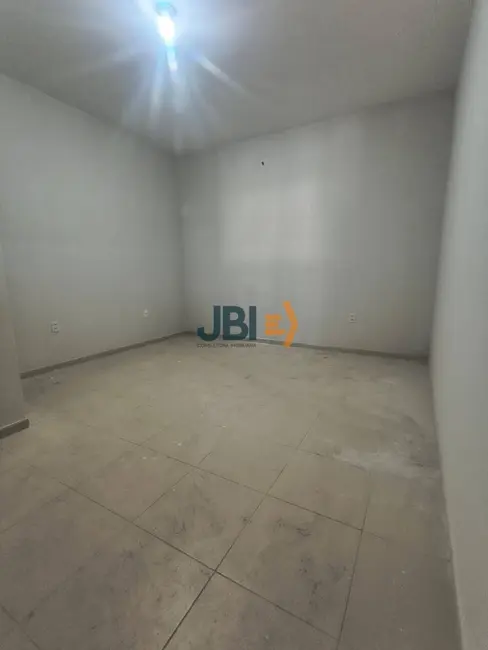 Armazém / Galpão para alugar, 300m2 em São Gerardo, Fortaleza - CE - imagem 8 Foto 8 de Armazém / Galpão para alugar, 300m2 em São Gerardo, Fortaleza - CE