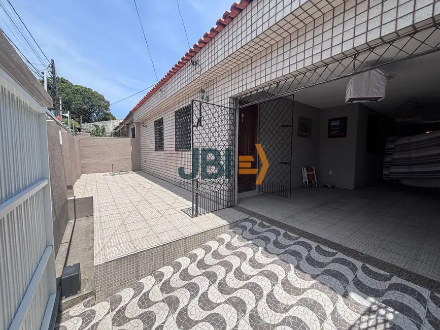 Foto 1 de Casa com 3 quartos à venda, 240m2 em Vila Velha, Fortaleza - CE