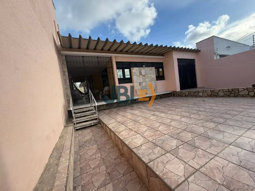 Casa com 4 quartos à venda, 360m2 em Amadeu Furtado, Fortaleza - CE - imagem 1 Foto 1 de Casa com 4 quartos à venda, 360m2 em Amadeu Furtado, Fortaleza - CE