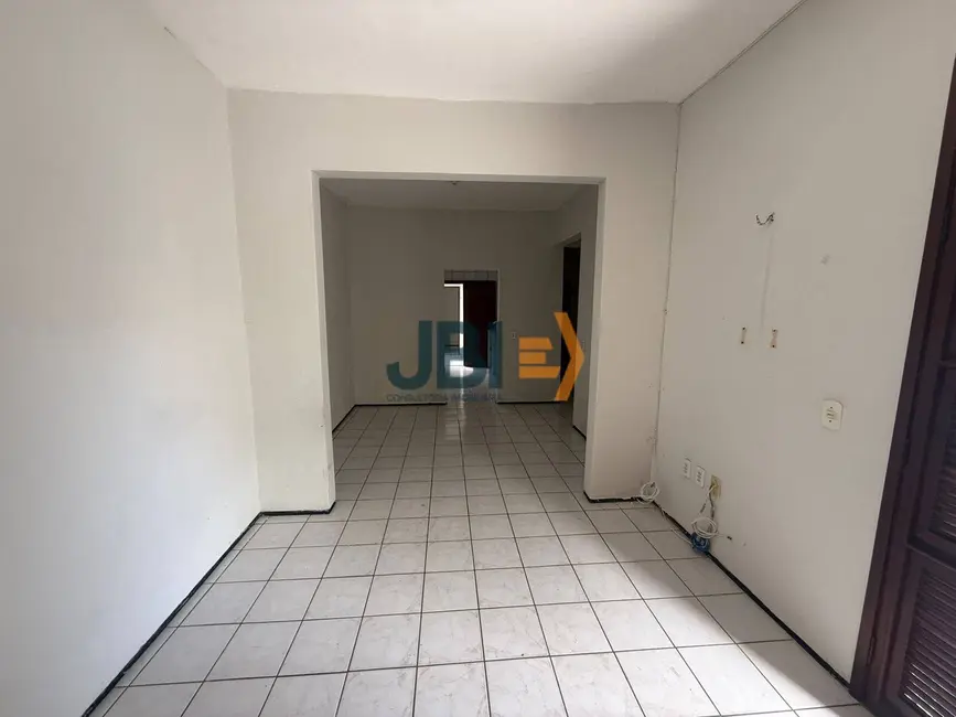 Foto 3 de Casa com 3 quartos à venda, 109m2 em Montese, Fortaleza - CE