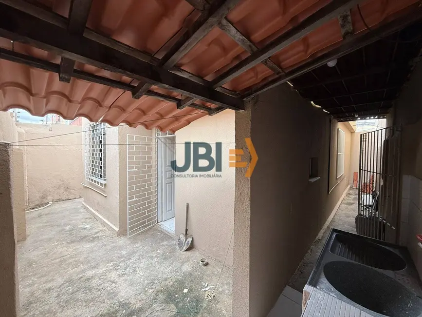 Foto 7 de Casa com 2 quartos para alugar, 200m2 em Amadeu Furtado, Fortaleza - CE
