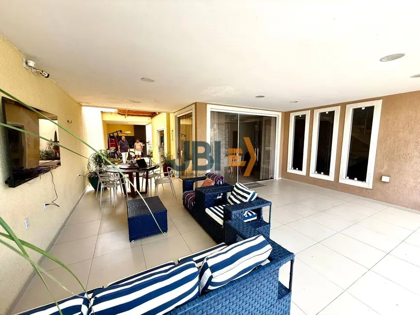 Casa com 3 quartos à venda, 200m2 em Rodolfo Teófilo, Fortaleza - CE - imagem 2 Foto 2 de Casa com 3 quartos à venda, 200m2 em Rodolfo Teófilo, Fortaleza - CE