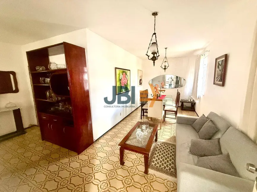 Casa com 3 quartos à venda, 220m2 em Rodolfo Teófilo, Fortaleza - CE - imagem 4 Foto 4 de Casa com 3 quartos à venda, 220m2 em Rodolfo Teófilo, Fortaleza - CE