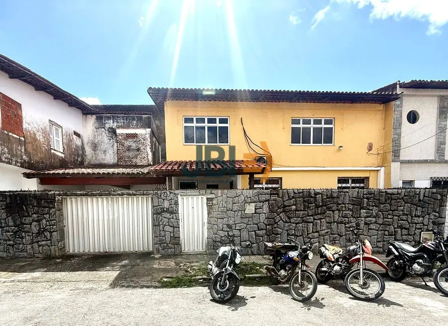 Casa com 3 quartos à venda, 220m2 em Rodolfo Teófilo, Fortaleza - CE - imagem 1 Foto 1 de Casa com 3 quartos à venda, 220m2 em Rodolfo Teófilo, Fortaleza - CE