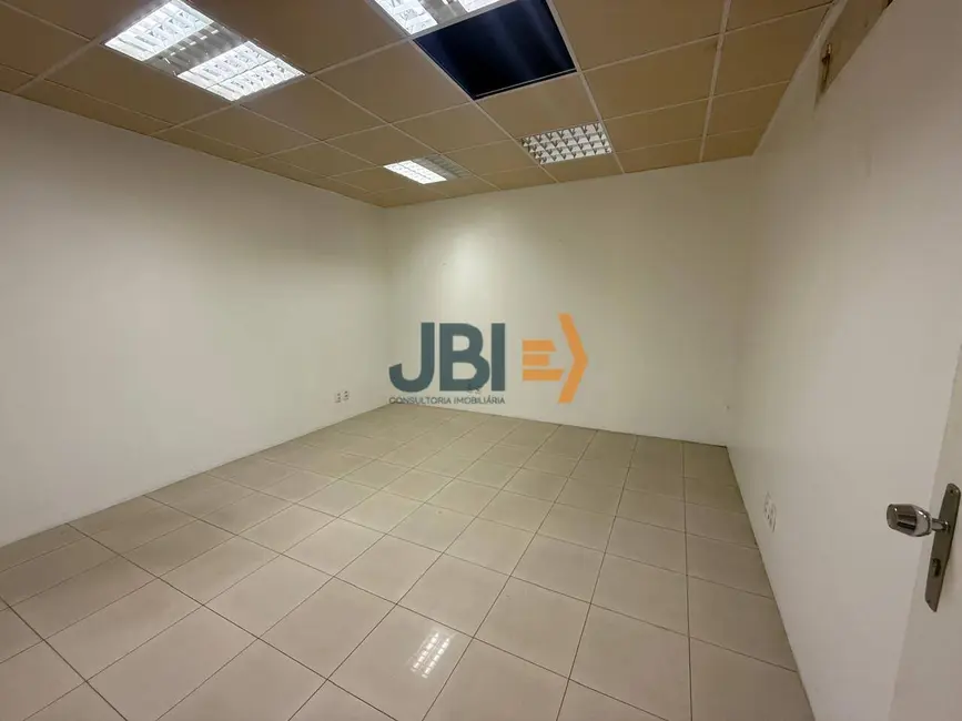 Foto 8 de Armazém / Galpão para alugar, 1650m2 em Benfica, Fortaleza - CE