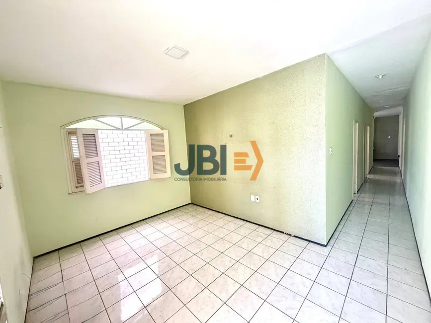 Foto 4 de Casa com 4 quartos à venda, 290m2 em Benfica, Fortaleza - CE