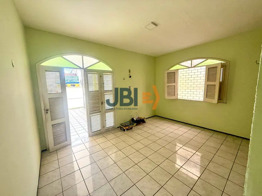 Foto 3 de Casa com 4 quartos à venda, 290m2 em Benfica, Fortaleza - CE