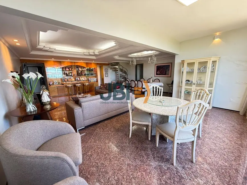 Apartamento com 3 quartos à venda, 272m2 em De Lourdes, Fortaleza - CE - imagem 6 Foto 6 de Apartamento com 3 quartos à venda, 272m2 em De Lourdes, Fortaleza - CE