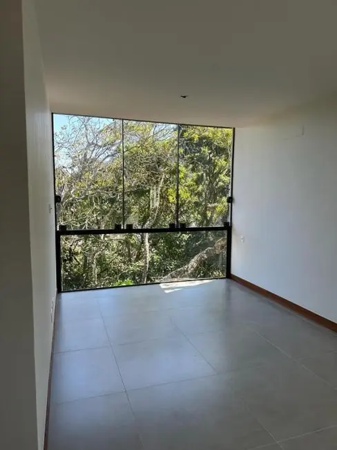 Casa com 3 quartos à venda, 200m2 em Quitandinha, Petropolis - RJ - imagem 4 Foto 4 de Casa com 3 quartos à venda, 200m2 em Quitandinha, Petropolis - RJ