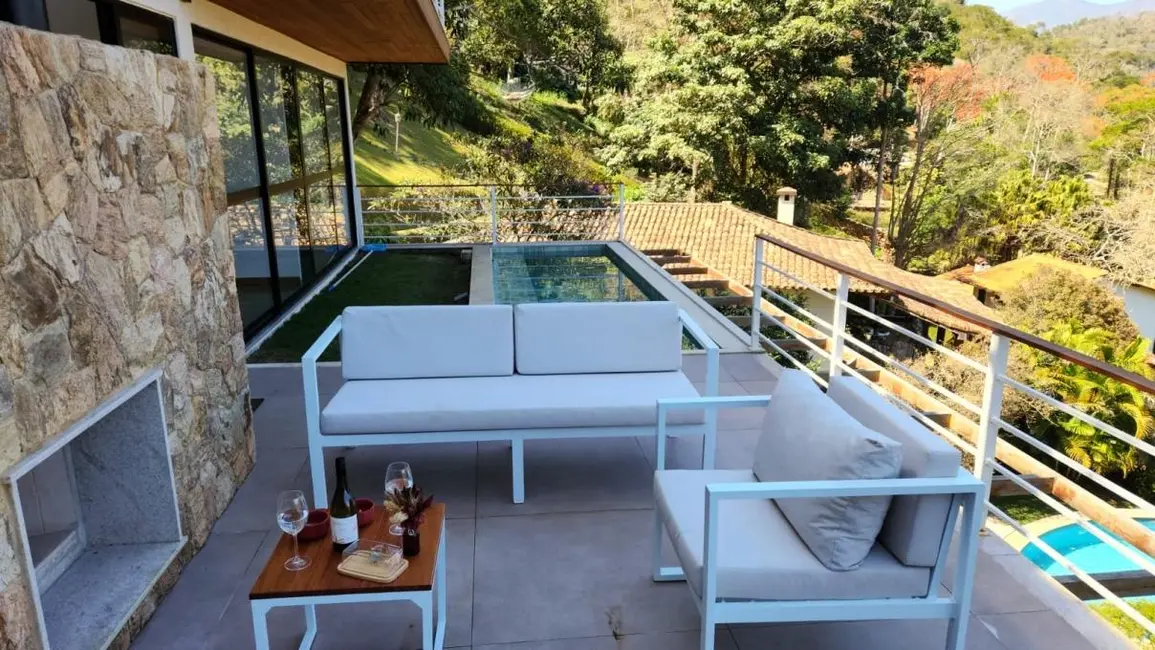 Casa com 5 quartos à venda, 1200m2 em Itaipava, Petropolis - RJ - imagem 5 Foto 5 de Casa com 5 quartos à venda, 1200m2 em Itaipava, Petropolis - RJ