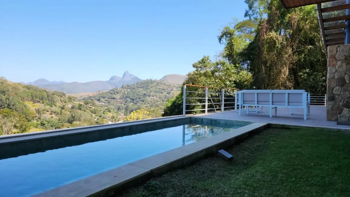 Foto 1 de Casa com 5 quartos à venda, 1200m2 em Itaipava, Petropolis - RJ