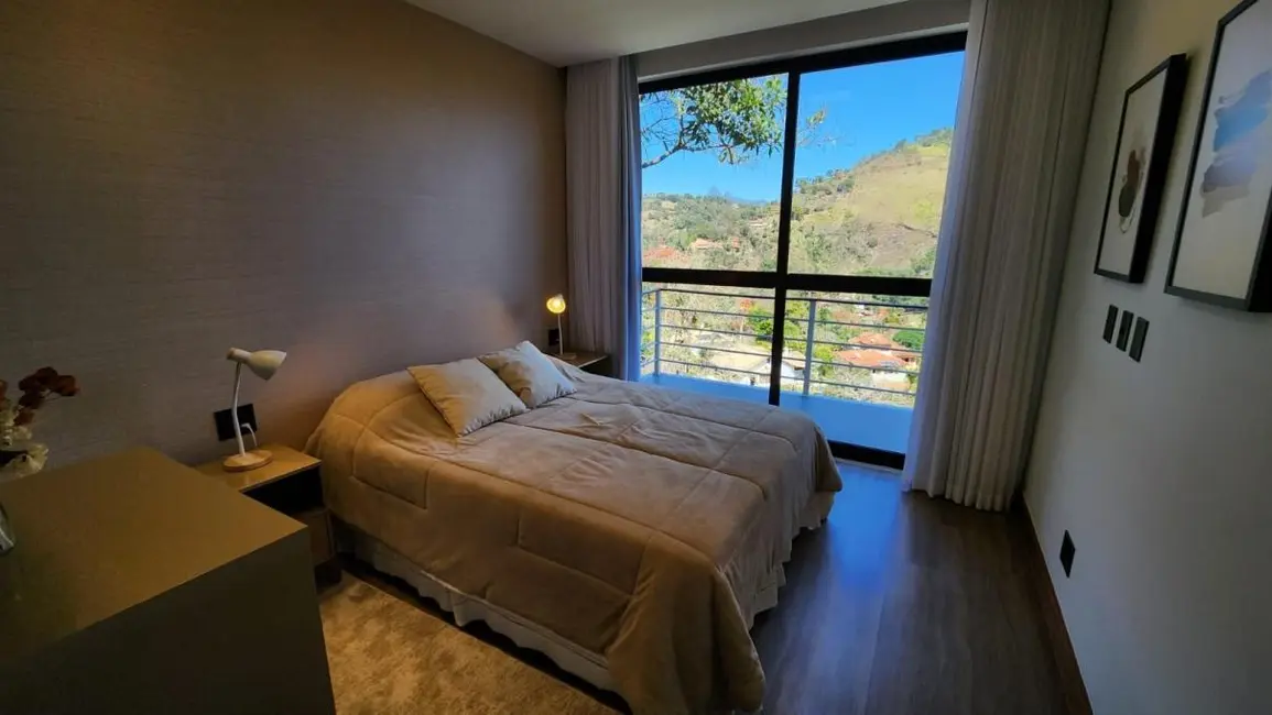 Casa com 5 quartos à venda, 1200m2 em Itaipava, Petropolis - RJ - imagem 8 Foto 8 de Casa com 5 quartos à venda, 1200m2 em Itaipava, Petropolis - RJ