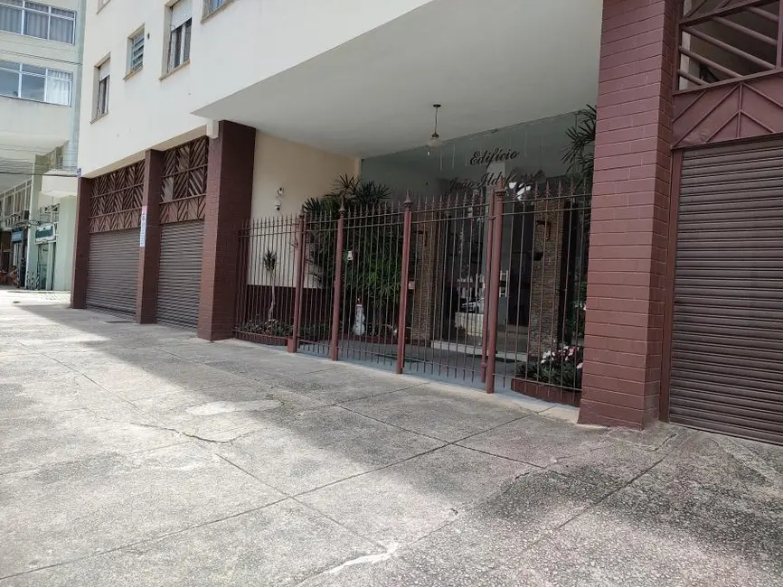 Foto 4 de Apartamento com 3 quartos à venda, 90m2 em Centro, Petropolis - RJ