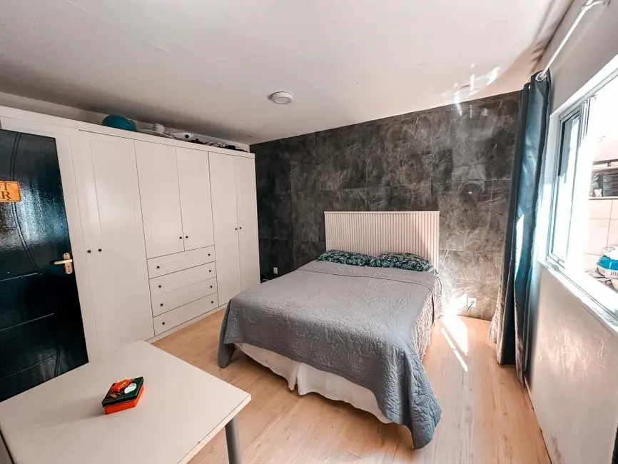 Casa com 2 quartos à venda, 300m2 em Independência, Petropolis - RJ - imagem 5 Foto 5 de Casa com 2 quartos à venda, 300m2 em Independência, Petropolis - RJ