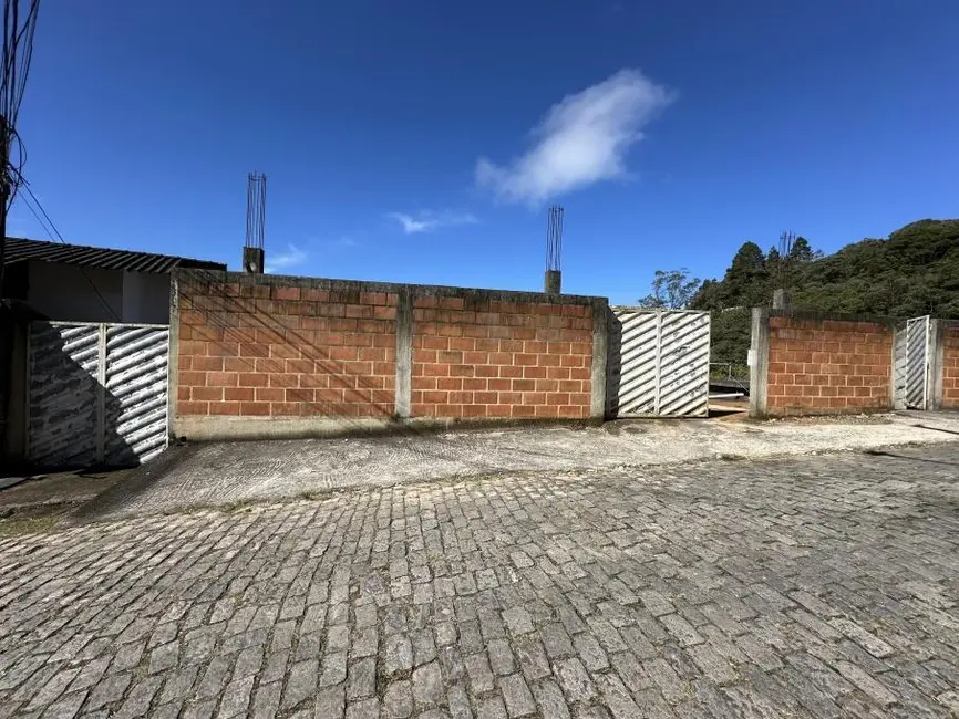 Foto 2 de Terreno / Lote à venda, 300m2 em Independência, Petropolis - RJ