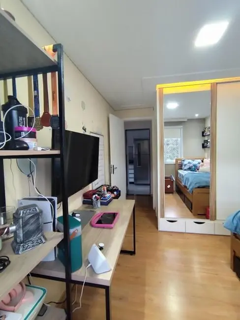 Apartamento com 2 quartos à venda, 60m2 em Corrêas, Petropolis - RJ - imagem 4 Foto 4 de Apartamento com 2 quartos à venda, 60m2 em Corrêas, Petropolis - RJ