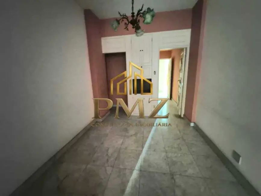 Foto 9 de Apartamento com 2 quartos à venda, 70m2 em Rio De Janeiro - RJ