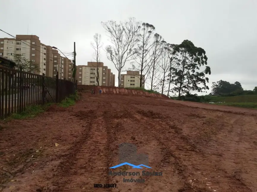 Foto 1 de Terreno / Lote à venda, 4200m2 em Jardim Ipê, Maua - SP