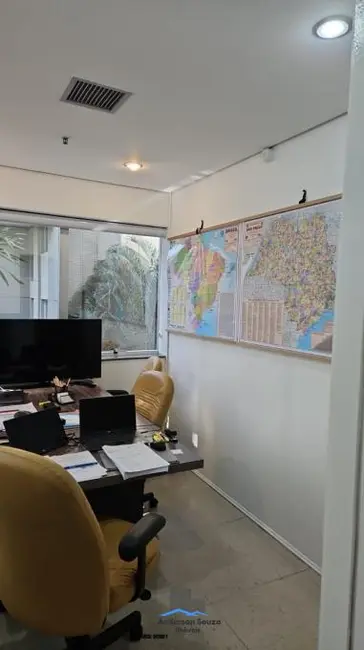 Foto 2 de Sala Comercial à venda em Itaim Bibi, São Paulo - SP