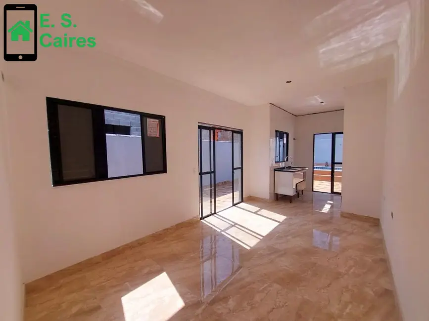 Foto 5 de Casa com 2 quartos à venda, 65m2 em Itanhaem - SP