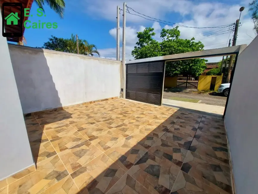 Foto 6 de Casa com 2 quartos à venda, 65m2 em Itanhaem - SP