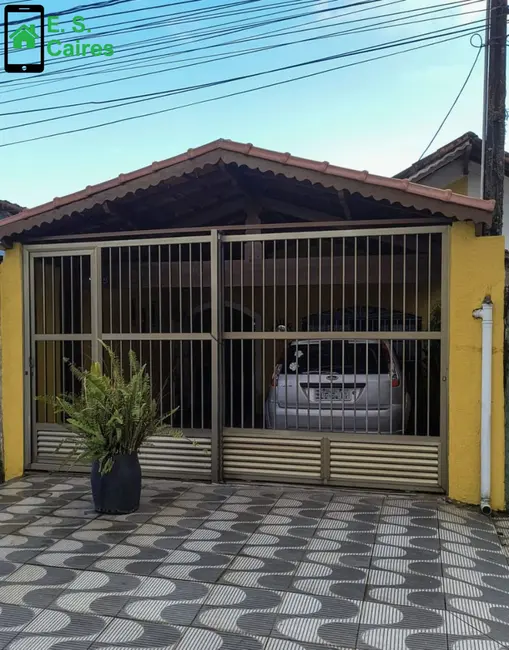 Casa com 2 quartos à venda, 65m2 em Maracanã, Praia Grande - SP - imagem 1 Foto 1 de Casa com 2 quartos à venda, 65m2 em Maracanã, Praia Grande - SP