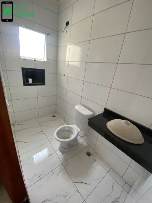 Foto 2 de Casa com 2 quartos à venda, 59m2 em Itanhaem - SP