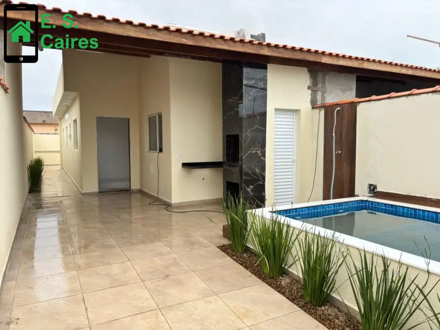 Foto 1 de Casa com 2 quartos à venda, 59m2 em Itanhaem - SP