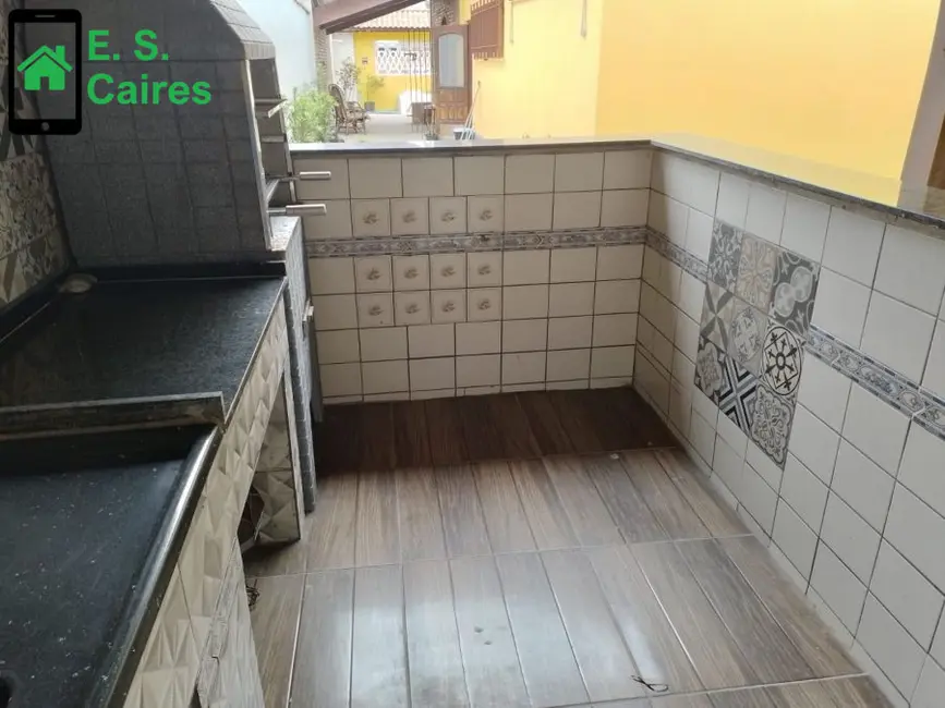 Casa com 3 quartos à venda, 167m2 em Centro, Itanhaem - SP - imagem 4 Foto 4 de Casa com 3 quartos à venda, 167m2 em Centro, Itanhaem - SP