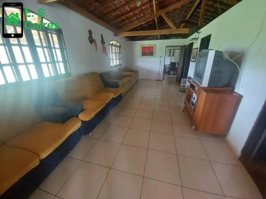 Fazenda / Haras com 4 quartos à venda, 180m2 em Itapetininga - SP - imagem 3 Foto 3 de Fazenda / Haras com 4 quartos à venda, 180m2 em Itapetininga - SP