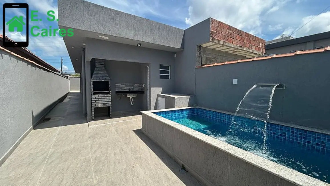 Foto 1 de Casa com 2 quartos à venda, 71m2 em Itanhaem - SP