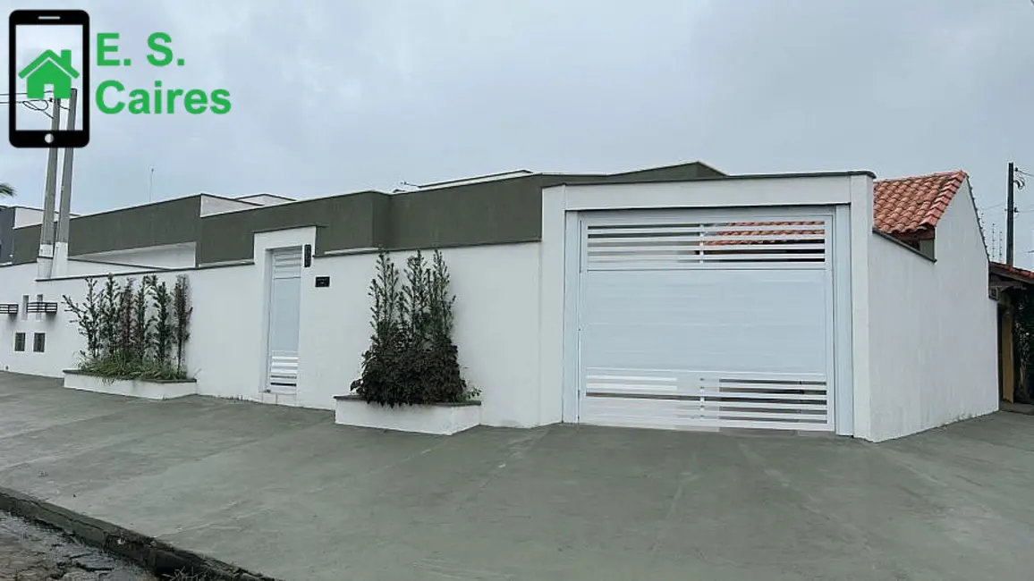 Foto 1 de Casa com 2 quartos à venda, 86m2 em Itanhaem - SP