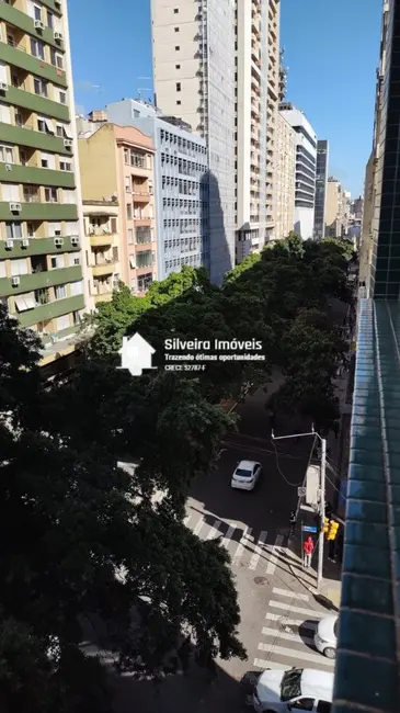 Apartamento com 3 quartos à venda, 91m2 em Centro Histórico, Porto Alegre - RS - imagem 5 Foto 5 de Apartamento com 3 quartos à venda, 91m2 em Centro Histórico, Porto Alegre - RS