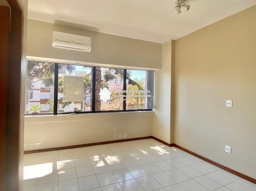 Sala Comercial à venda, 25m2 em Petrópolis, Porto Alegre - RS - imagem 3 Foto 3 de Sala Comercial à venda, 25m2 em Petrópolis, Porto Alegre - RS