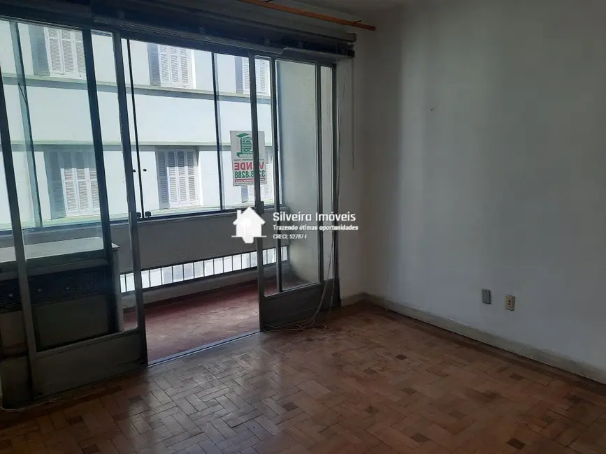 Apartamento com 3 quartos à venda, 172m2 em Centro Histórico, Porto Alegre - RS - imagem 9 Foto 9 de Apartamento com 3 quartos à venda, 172m2 em Centro Histórico, Porto Alegre - RS