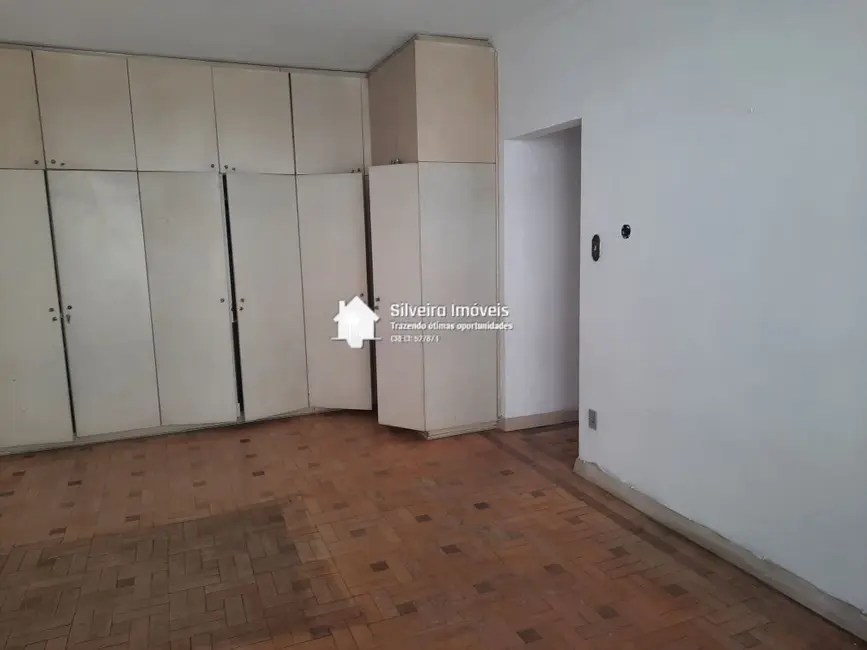 Apartamento com 3 quartos à venda, 172m2 em Centro Histórico, Porto Alegre - RS - imagem 8 Foto 8 de Apartamento com 3 quartos à venda, 172m2 em Centro Histórico, Porto Alegre - RS