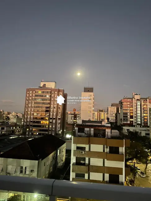 Cobertura com 3 quartos à venda, 155m2 em Menino Deus, Porto Alegre - RS - imagem 1 Foto 1 de Cobertura com 3 quartos à venda, 155m2 em Menino Deus, Porto Alegre - RS