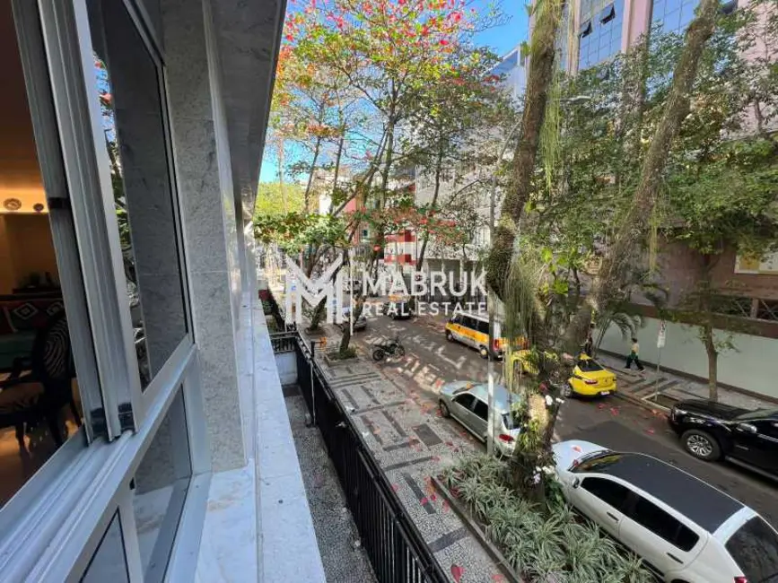 Apartamento com 4 quartos à venda, 261m2 em Rio De Janeiro - RJ - imagem 5 Foto 5 de Apartamento com 4 quartos à venda, 261m2 em Rio De Janeiro - RJ