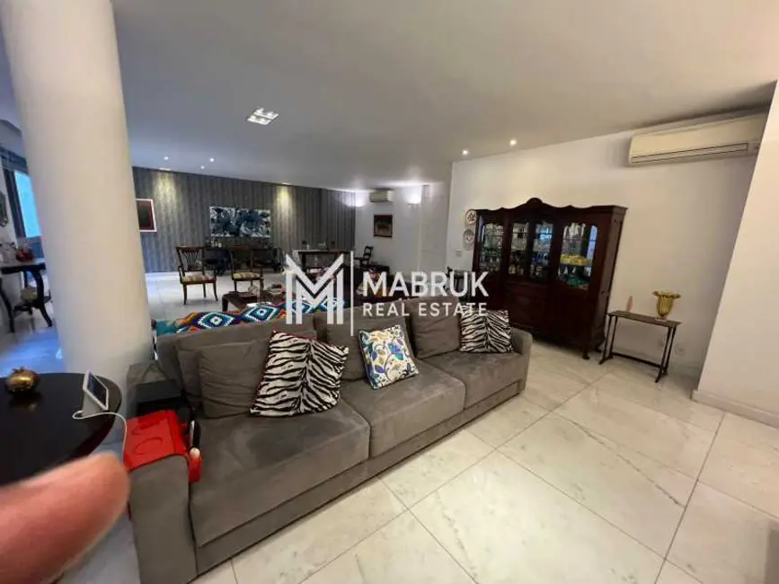 Apartamento com 4 quartos à venda, 261m2 em Rio De Janeiro - RJ - imagem 2 Foto 2 de Apartamento com 4 quartos à venda, 261m2 em Rio De Janeiro - RJ