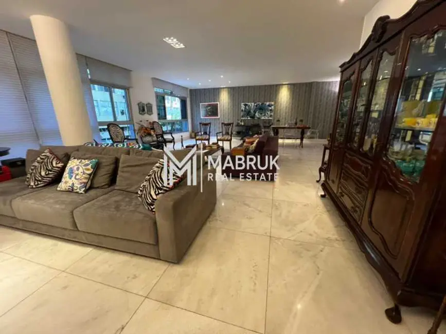 Apartamento com 4 quartos à venda, 261m2 em Rio De Janeiro - RJ - imagem 3 Foto 3 de Apartamento com 4 quartos à venda, 261m2 em Rio De Janeiro - RJ