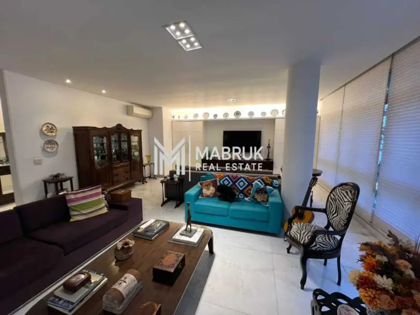 Apartamento com 4 quartos à venda, 261m2 em Rio De Janeiro - RJ - imagem 7 Foto 7 de Apartamento com 4 quartos à venda, 261m2 em Rio De Janeiro - RJ