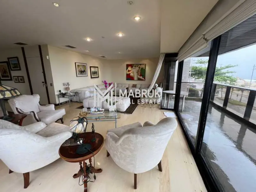 Foto 6 de Apartamento com 2 quartos à venda, 260m2 em Rio De Janeiro - RJ